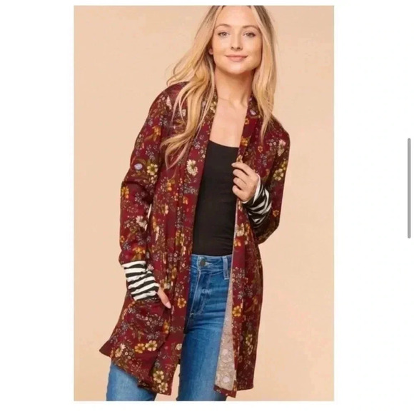 Lightweight Floral Hacci Knit Cardigan - Picture 5 of 12